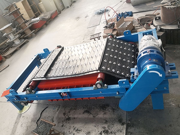 干式电磁除铁器 (7)